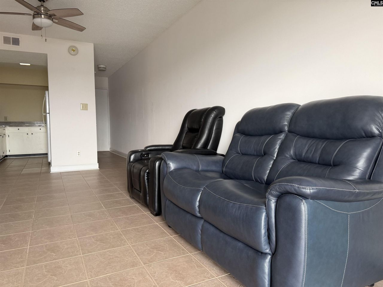 619 King Street Photo 18