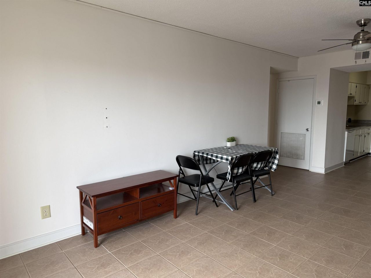 619 King Street Photo 21