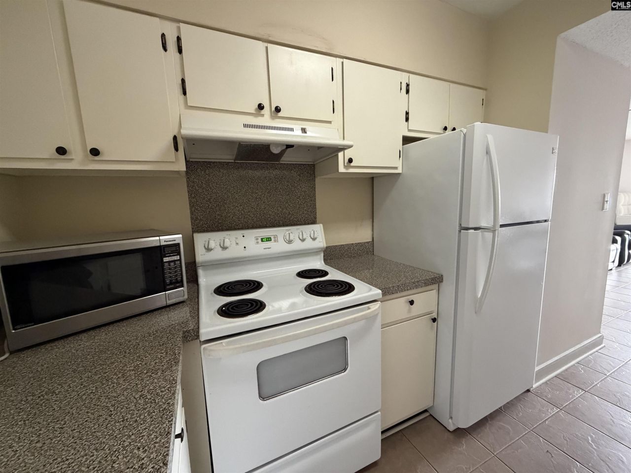 619 King Street Photo 6