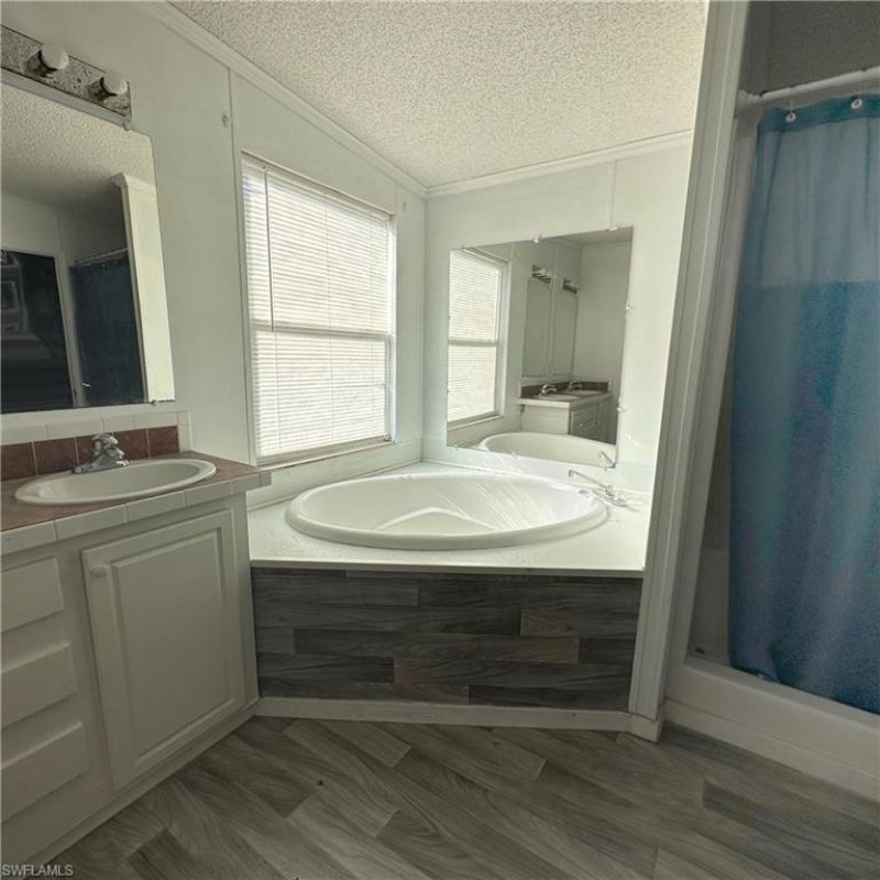 7607 Peyraud Dr, North Fort Myers, FL 33917 Photo