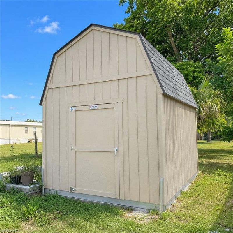 7607 Peyraud Dr, North Fort Myers, FL 33917 Photo