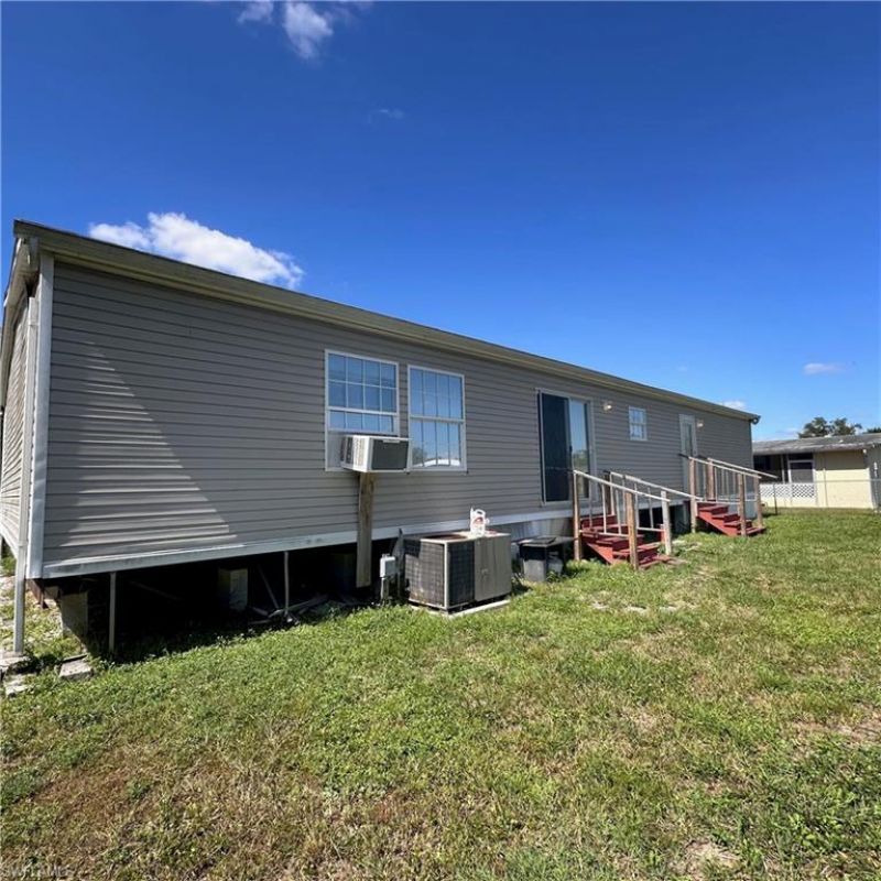 7607 Peyraud Dr, North Fort Myers, FL 33917 Photo