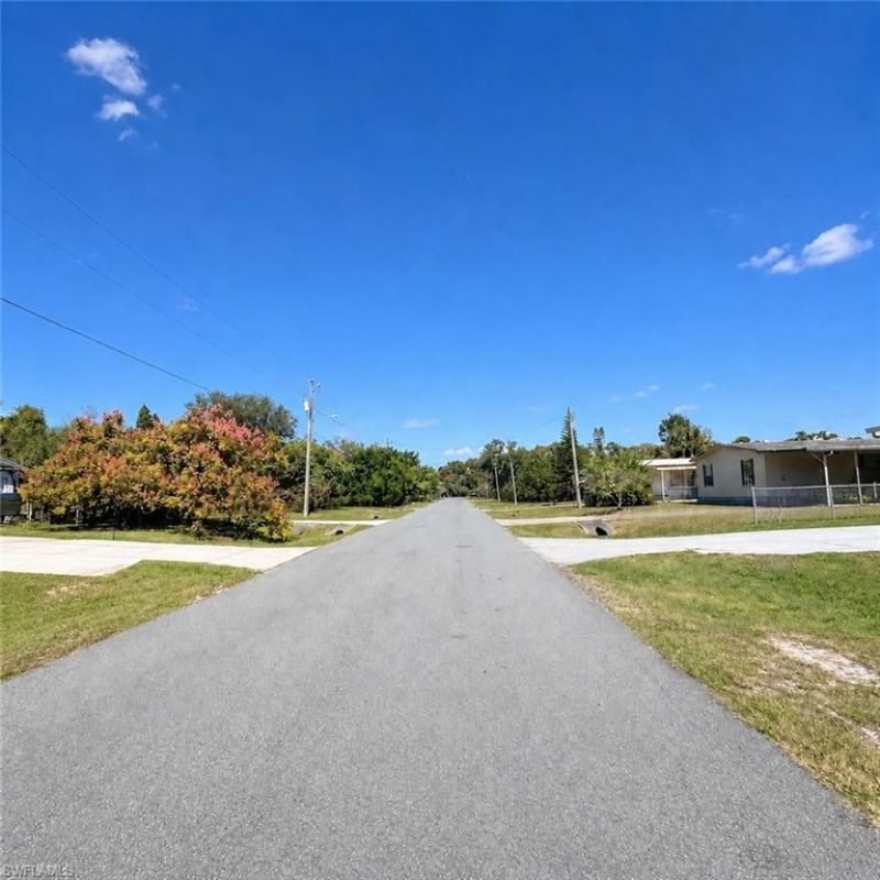 7607 Peyraud Dr, North Fort Myers, FL 33917 Photo