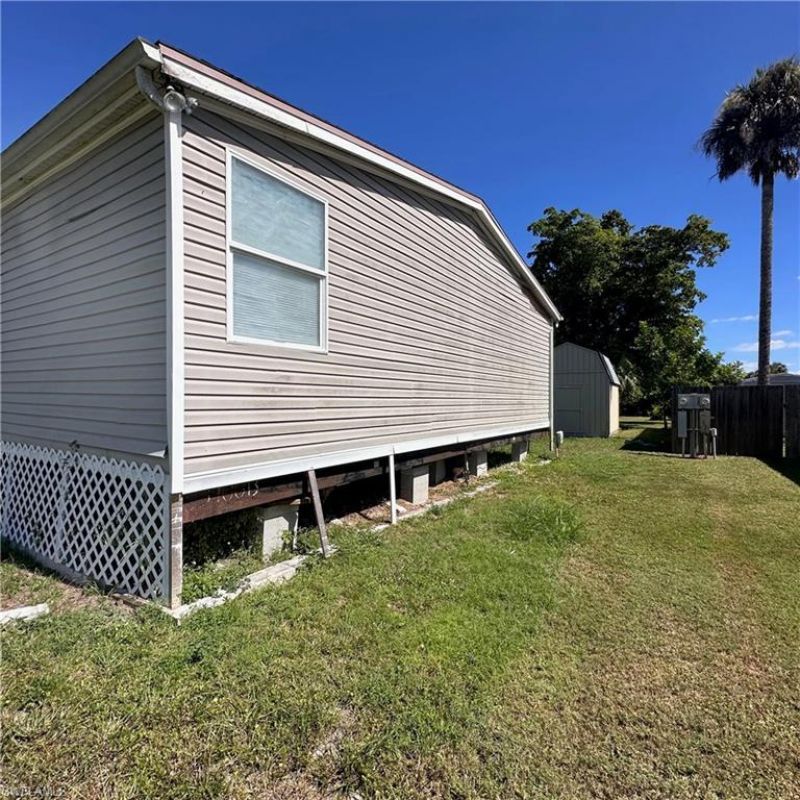 7607 Peyraud Dr, North Fort Myers, FL 33917 Photo