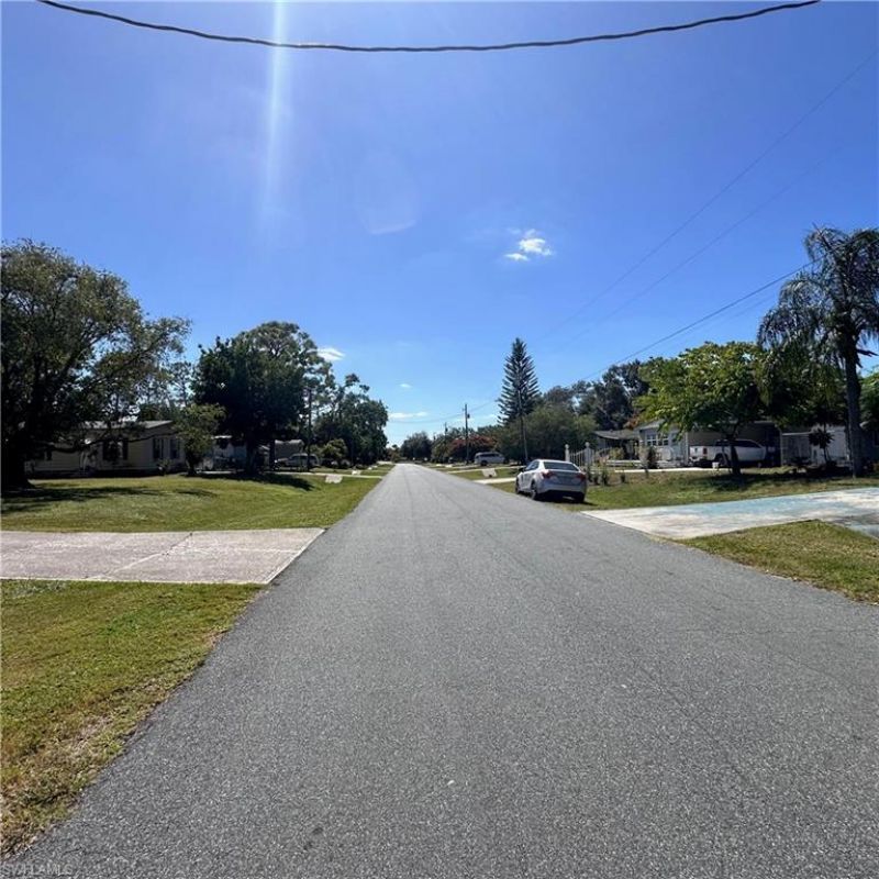 7607 Peyraud Dr, North Fort Myers, FL 33917 Photo