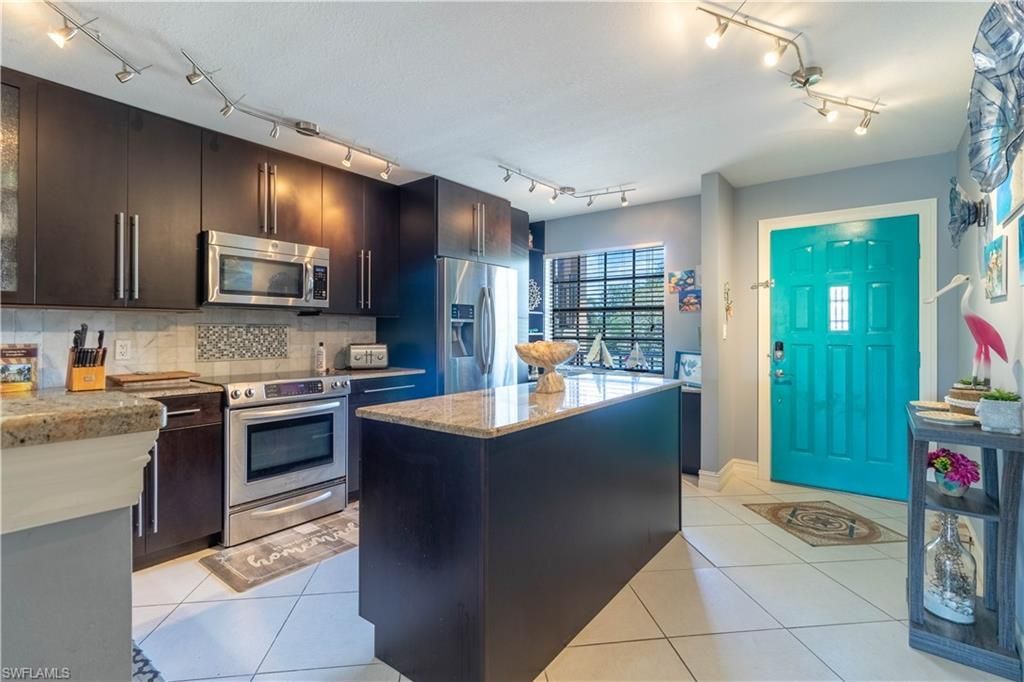 5535 Rattlesnake Hammock Rd, Unit 205, Naples, FL 34113 Photo