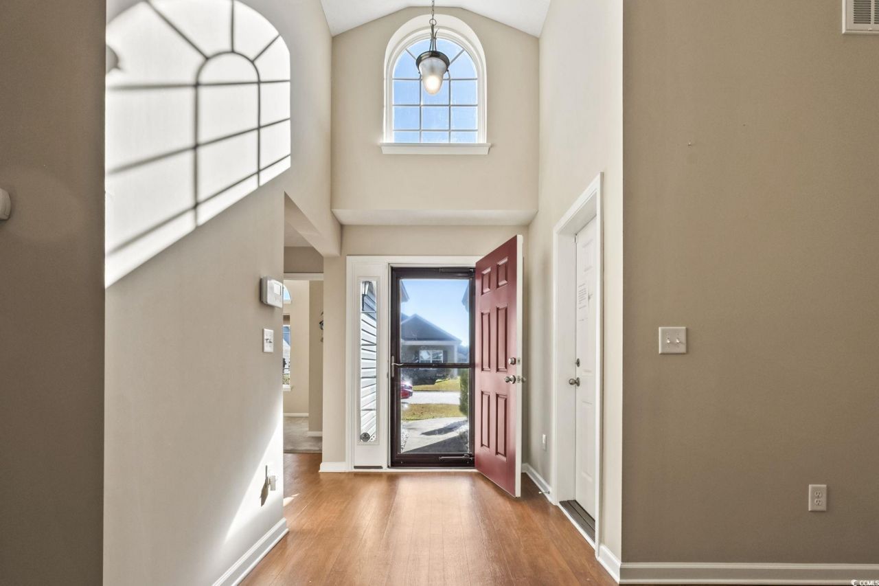 209 Foxpath Loop Photo 4