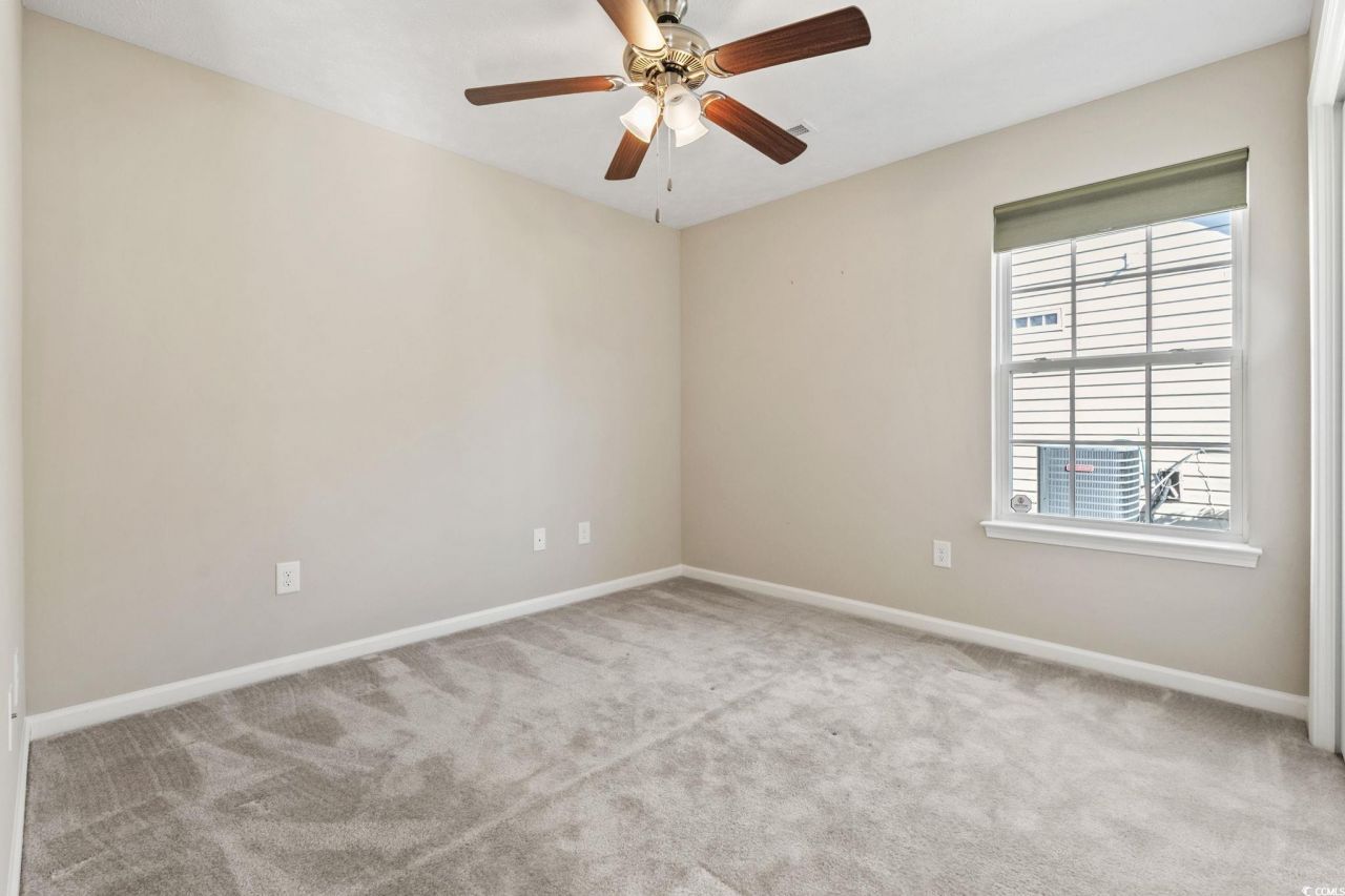 209 Foxpath Loop Photo 6