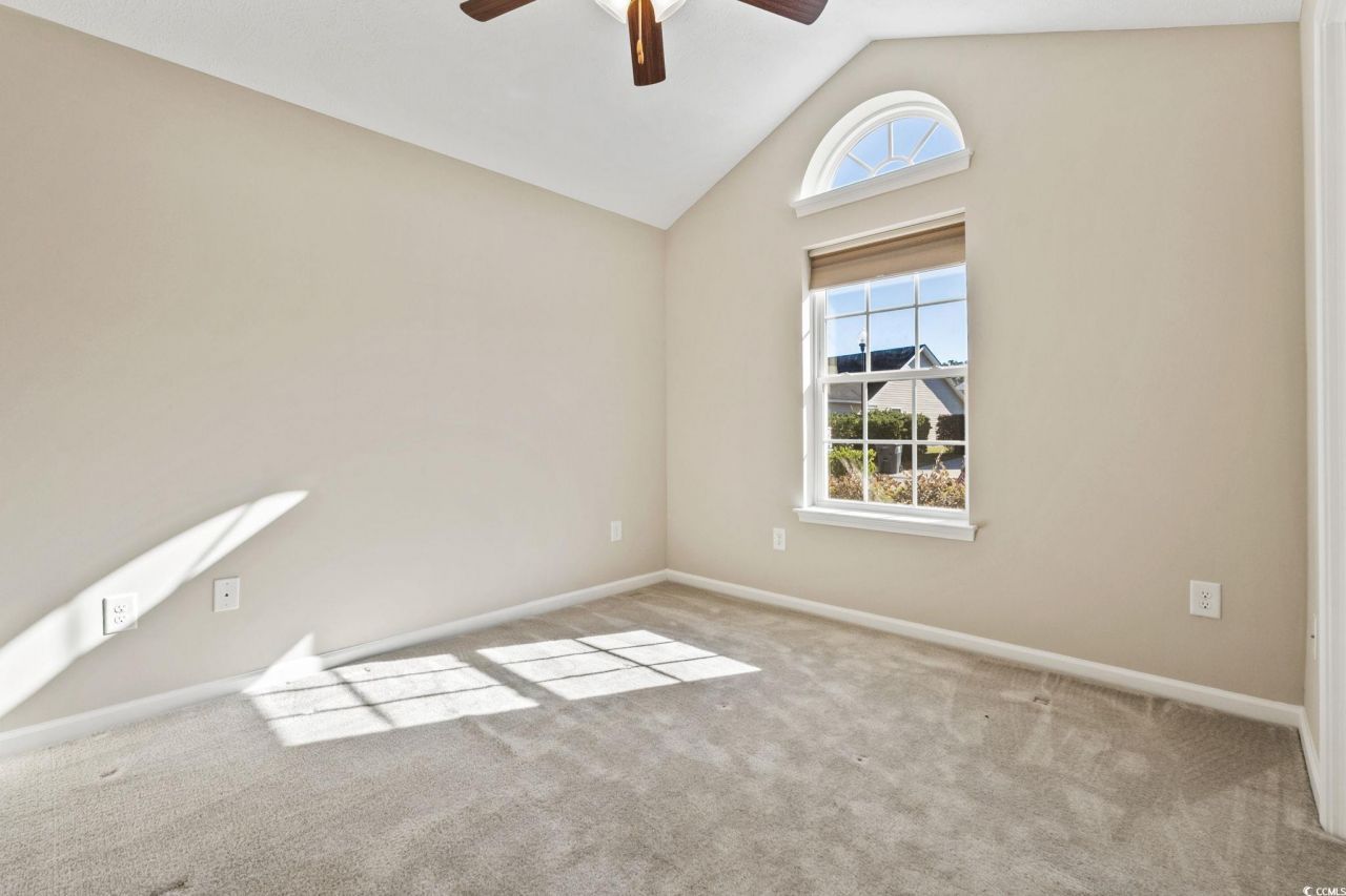 209 Foxpath Loop Photo 9