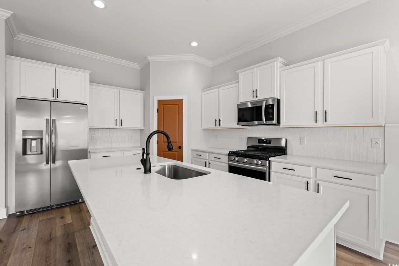 1300 Crooked Hook Rd. Photo 4