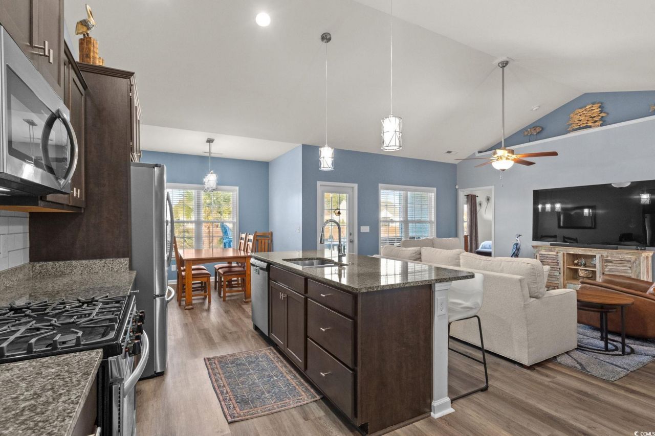 187 Palm Terrace Loop Photo 10