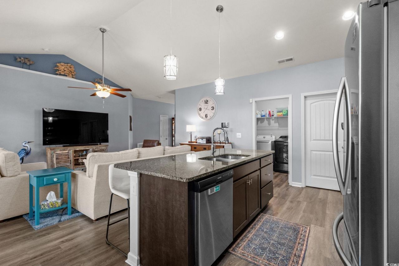 187 Palm Terrace Loop Photo 12