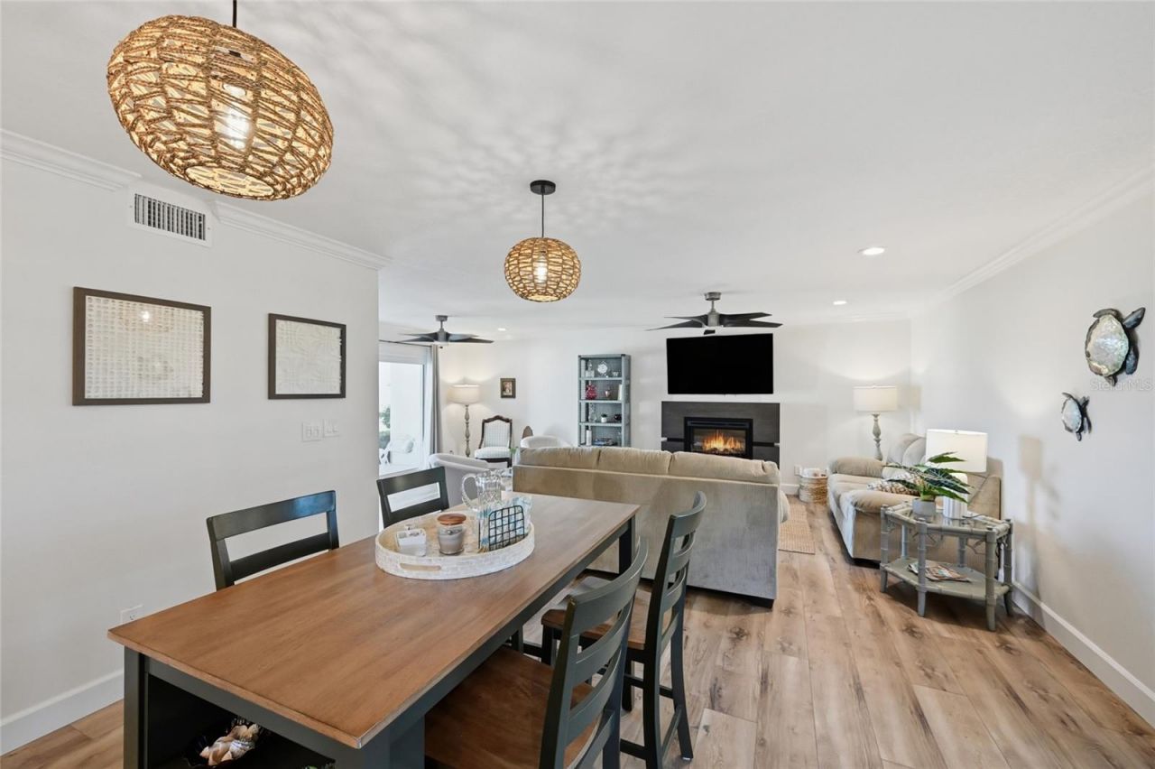 4234 Gulf Of Mexico Drive, Unit D1, Longboat Key, FL 34228 Photo