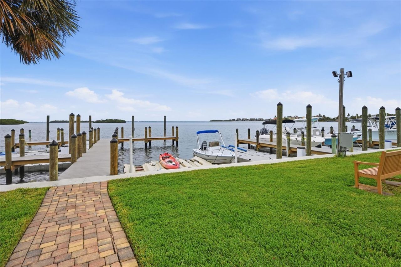 4234 Gulf Of Mexico Drive, Unit D1, Longboat Key, FL 34228 Photo