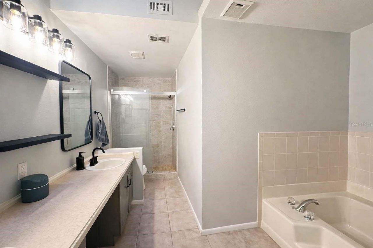 626 Red Oak Circle, Unit 110, Altamonte Springs, FL 32701 Photo