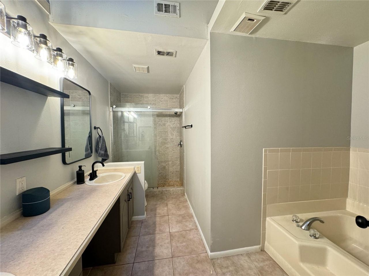 626 Red Oak Circle, Unit 110, Altamonte Springs, FL 32701 Photo