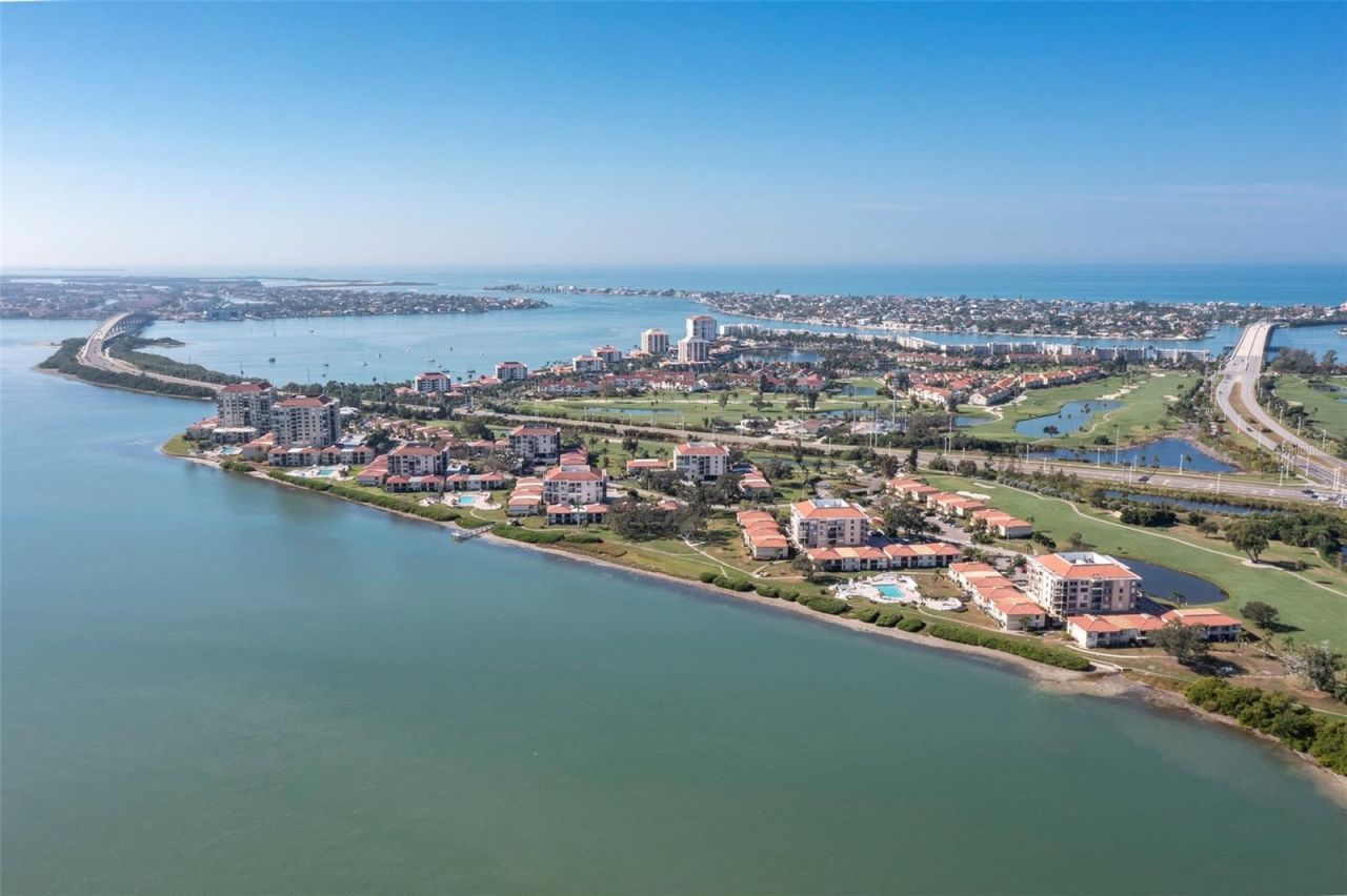 6104 Palma Del Mar Boulevard S, Unit 405, Saint Petersburg, FL 33715 Photo