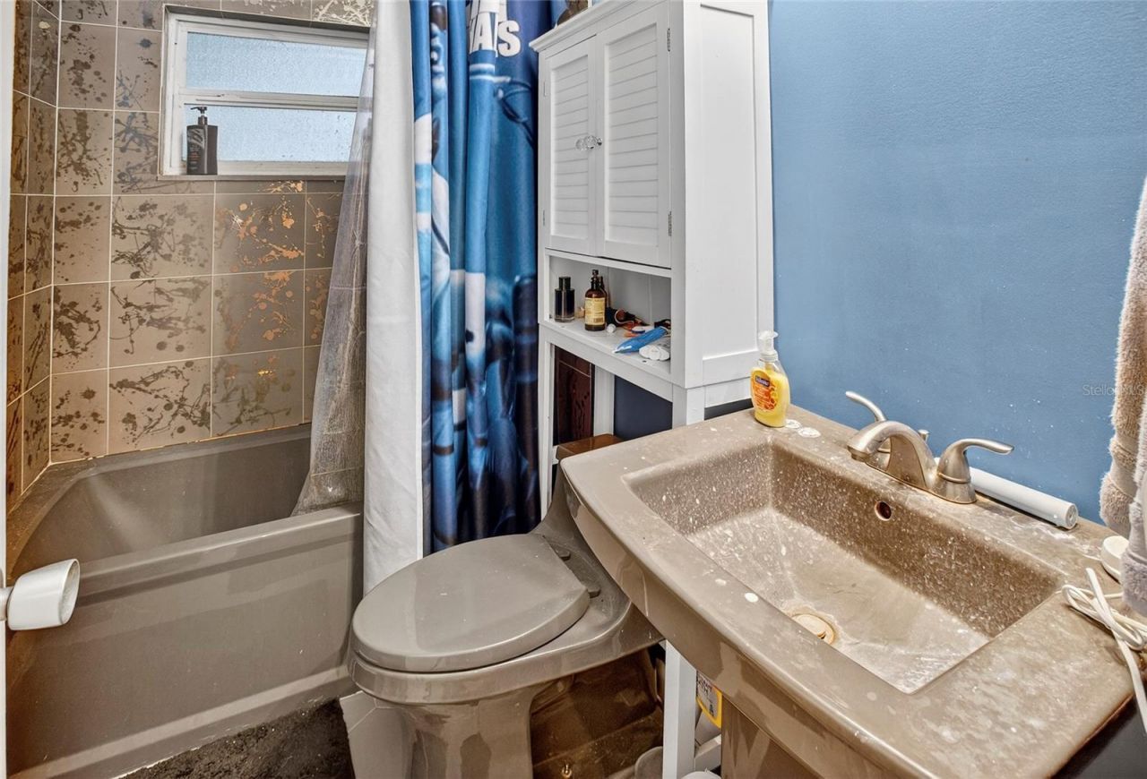 7800 11th Street N, Saint Petersburg, FL 33702 Photo