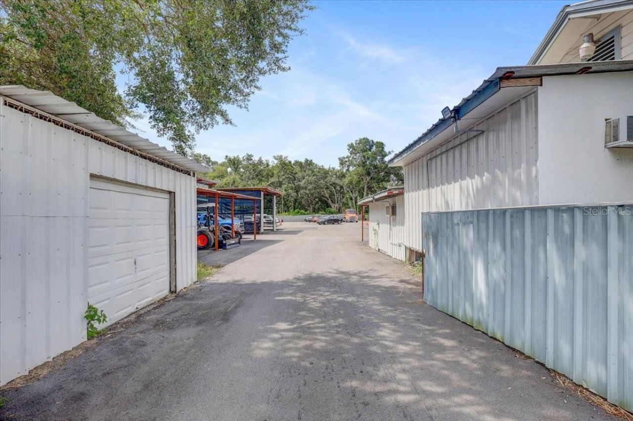 11309 E 92 Highway, Seffner, FL 33584 Photo