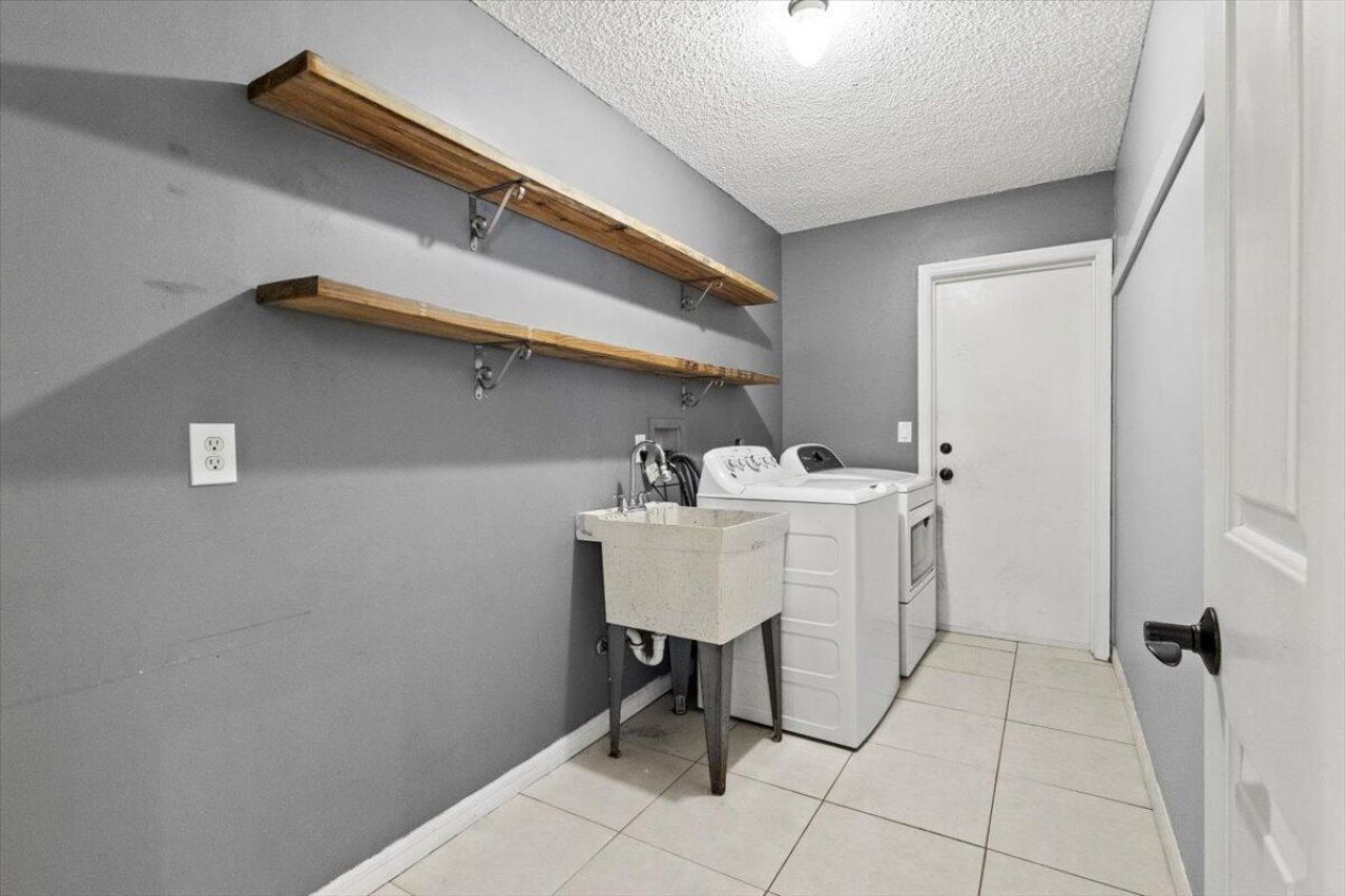 2850 SE Calvin Street, Port Saint Lucie, FL 34952 Photo