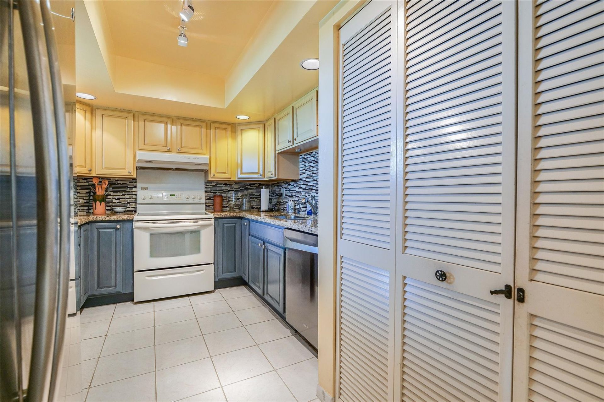 3930 Inverrary Boulevard, Unit 608 D, Lauderhill, FL 33319 Photo