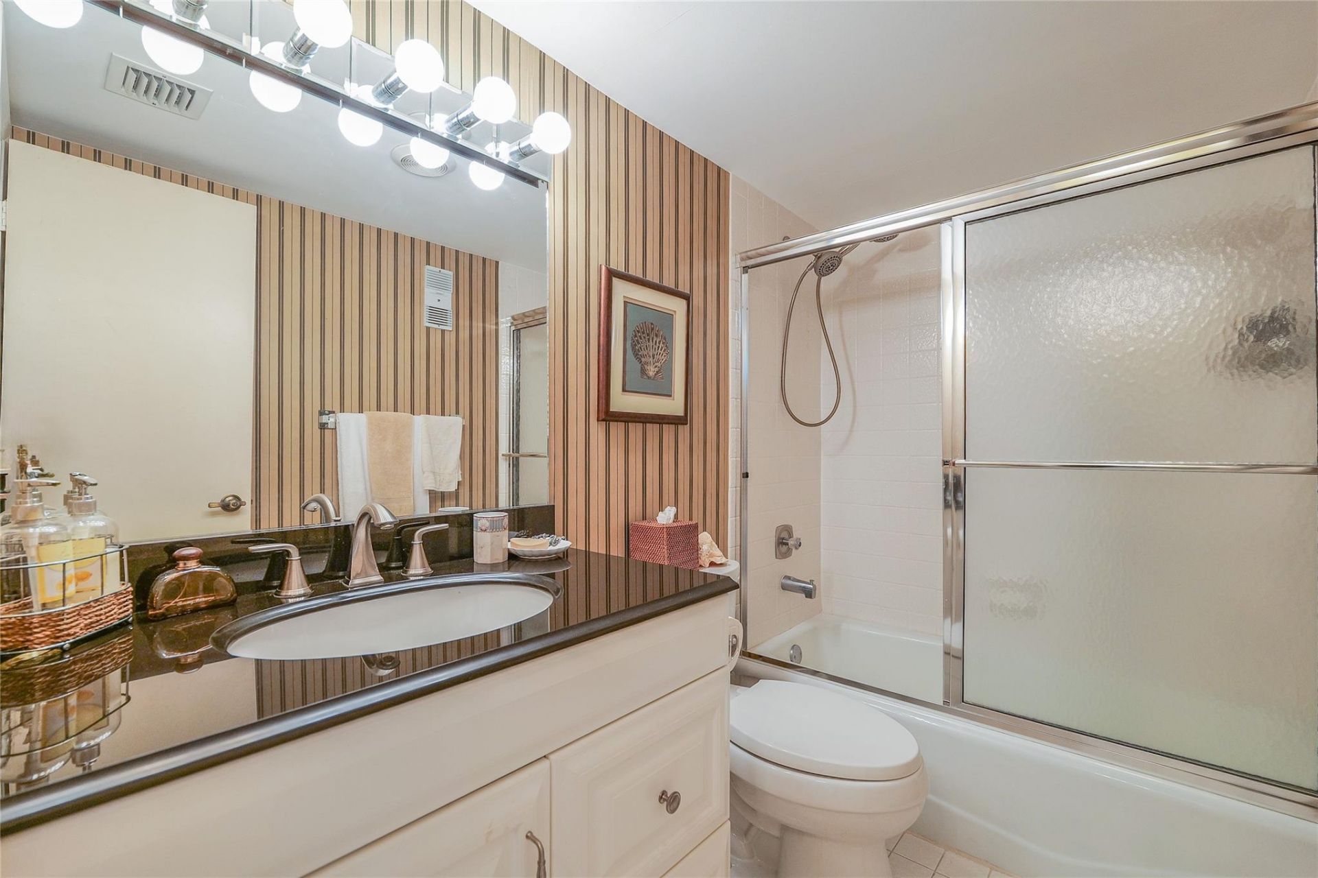 3930 Inverrary Boulevard, Unit 608 D, Lauderhill, FL 33319 Photo