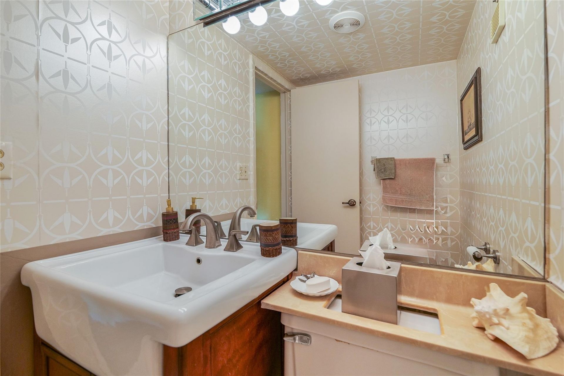 3930 Inverrary Boulevard, Unit 608 D, Lauderhill, FL 33319 Photo