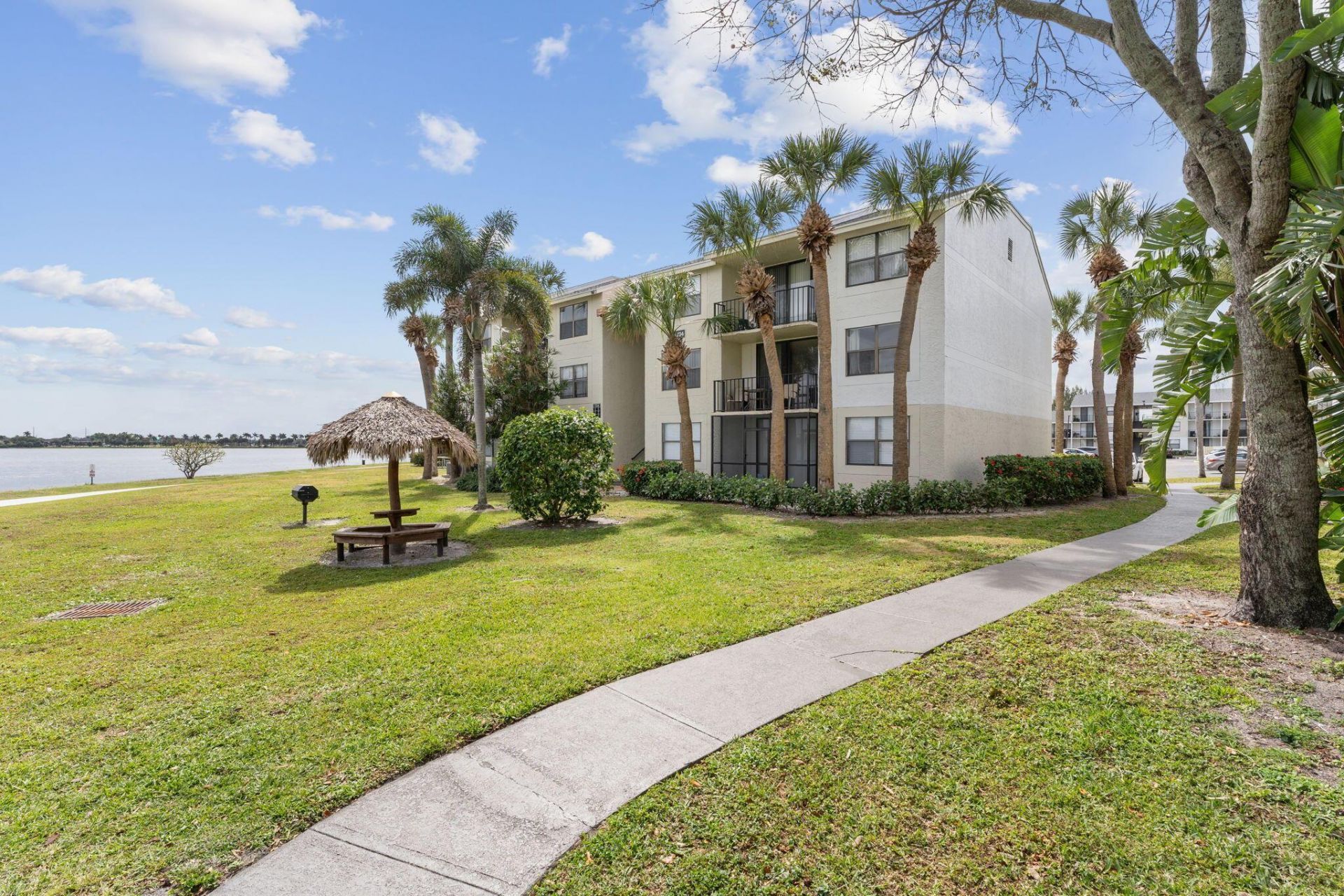 752 Executive Center Drive, Unit 112, West Palm Beach, FL 33401 Photo