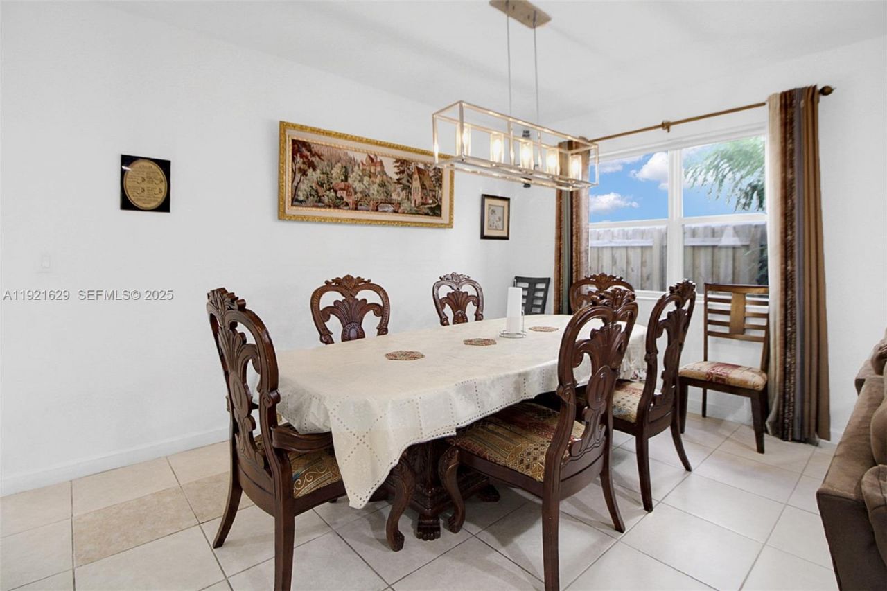 1382 SE 26th Rd, Homestead, FL 33035 Photo