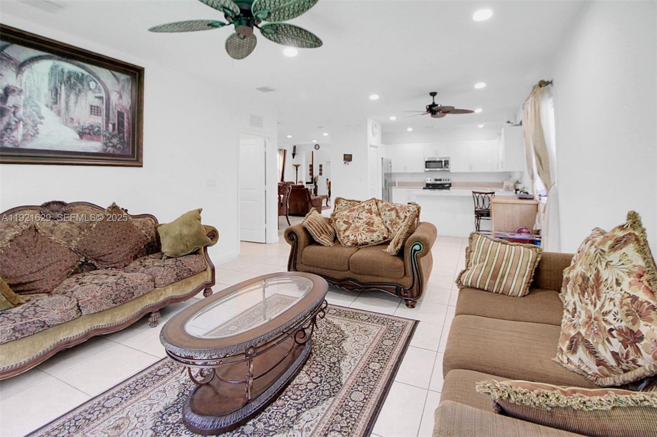 1382 SE 26th Rd, Homestead, FL 33035 Photo