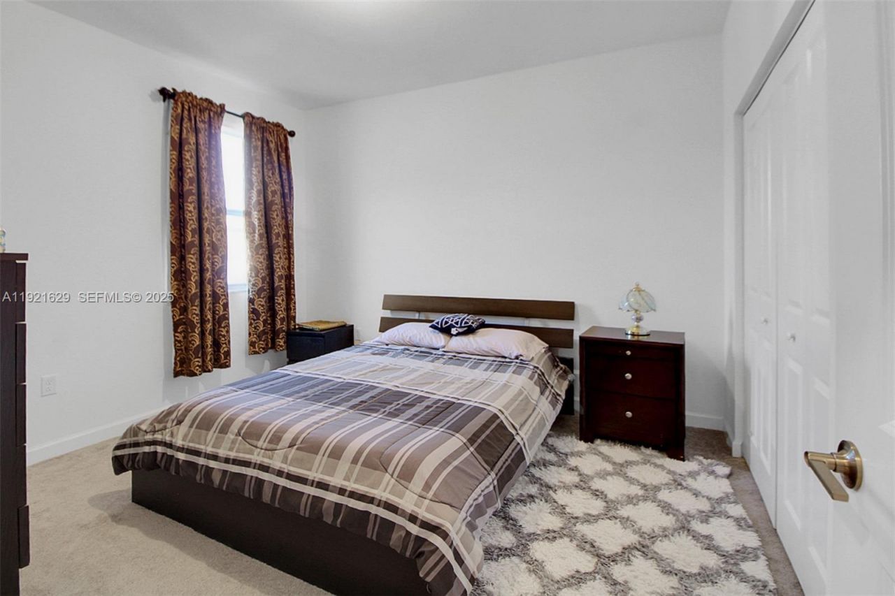 1382 SE 26th Rd, Homestead, FL 33035 Photo