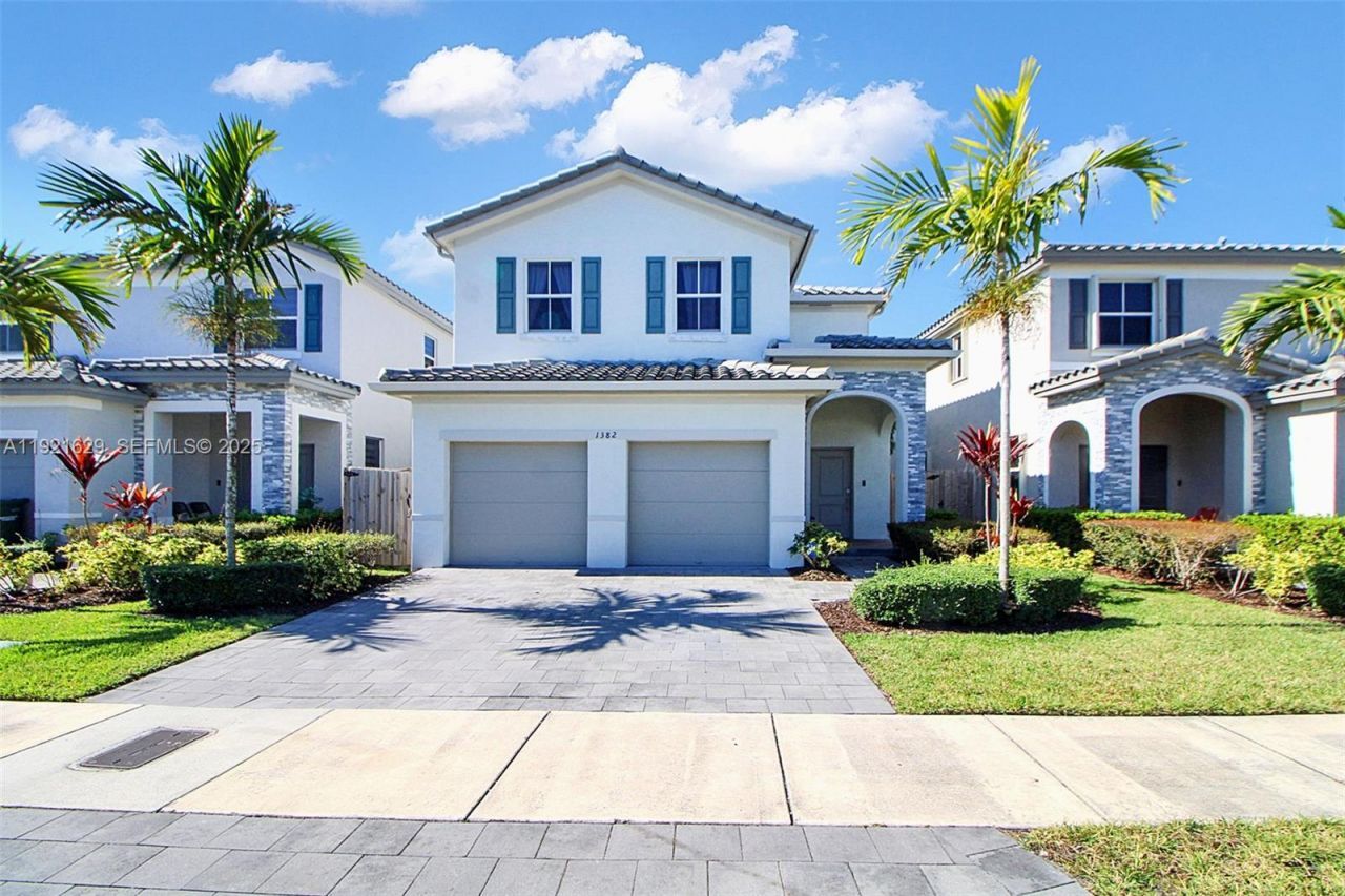 1382 SE 26th Rd, Homestead, FL 33035 Photo