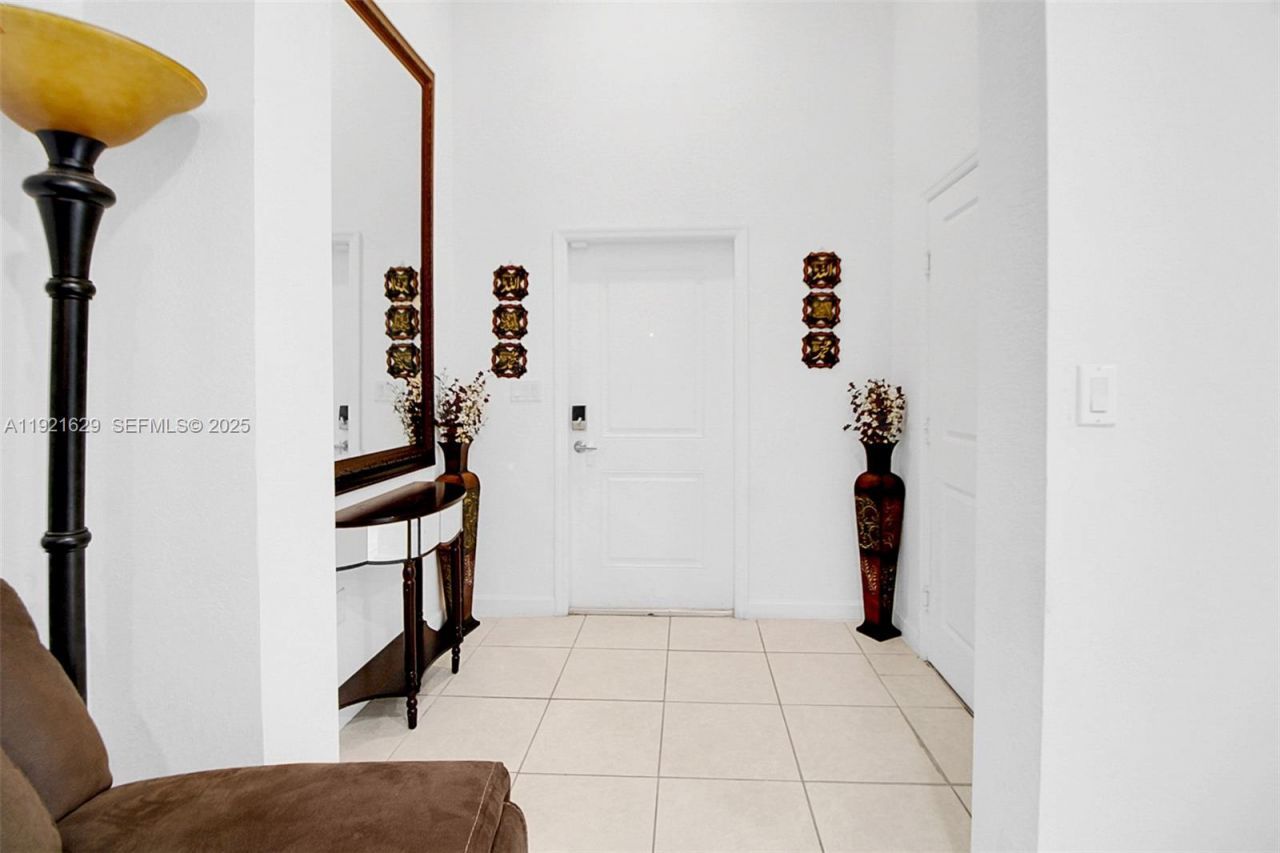 1382 SE 26th Rd, Homestead, FL 33035 Photo