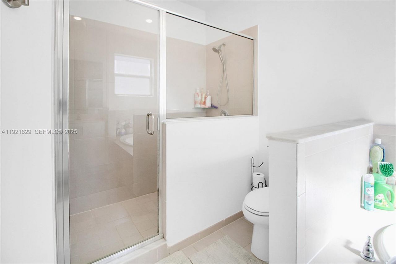 1382 SE 26th Rd, Homestead, FL 33035 Photo