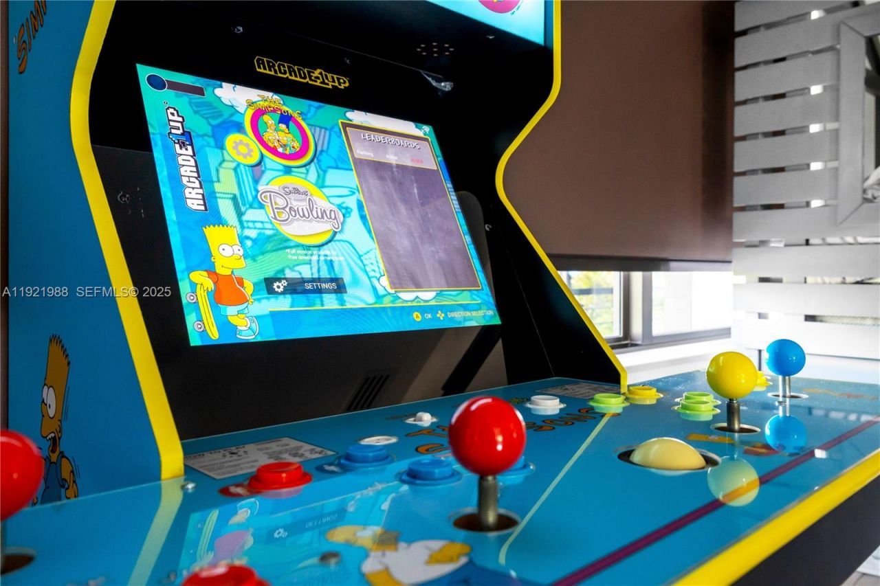 32 N Bounty Ln, Key Largo, FL 33037 Photo