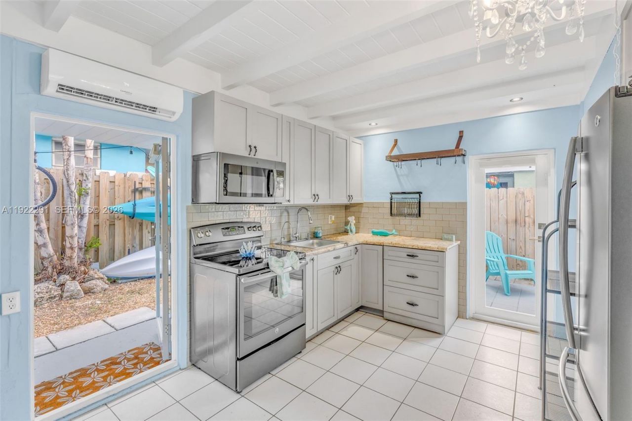 40 Pirates Dr, Key Largo, FL 33037 Photo