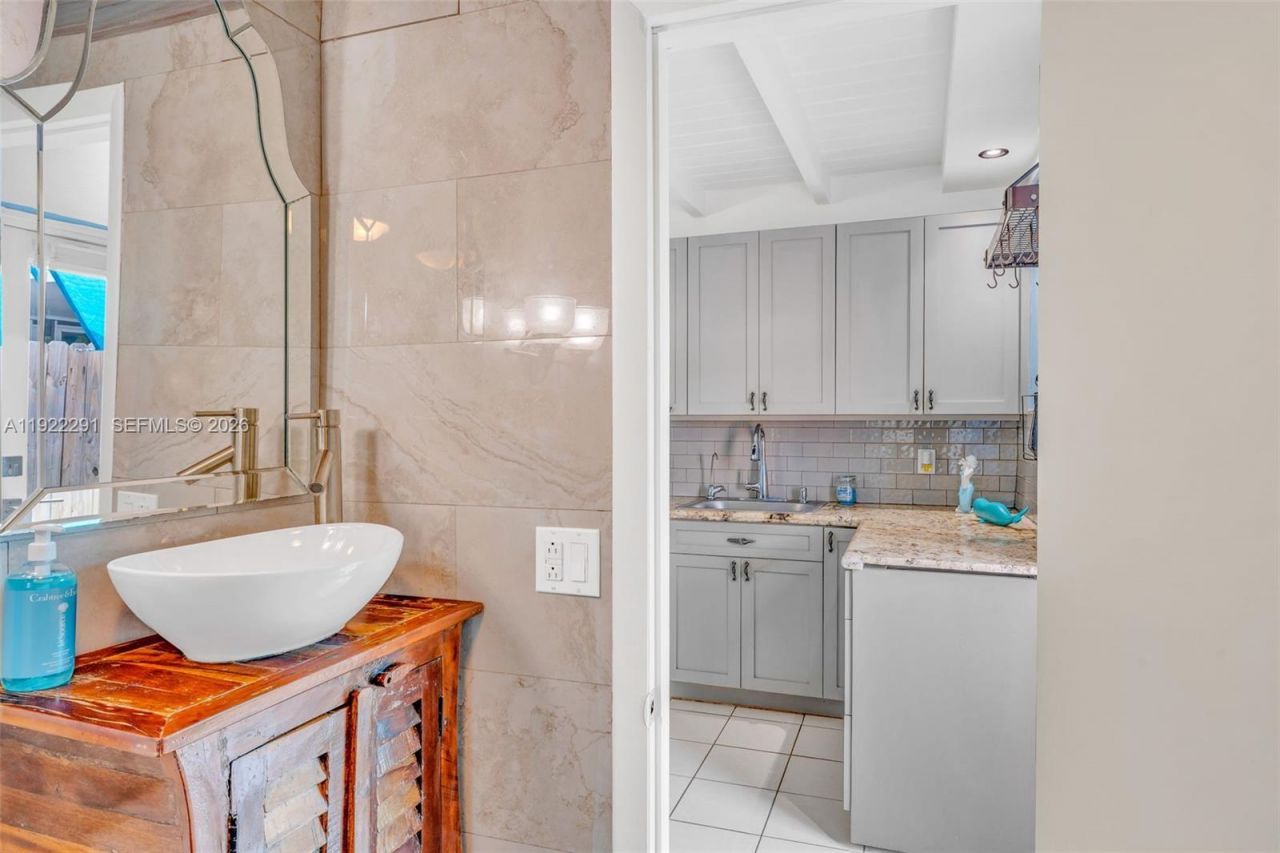 40 Pirates Dr, Key Largo, FL 33037 Photo