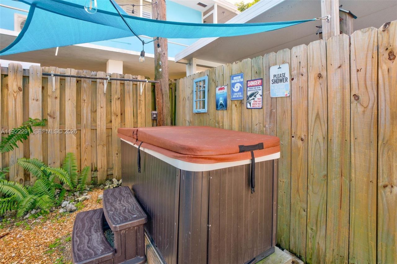 40 Pirates Dr, Key Largo, FL 33037 Photo