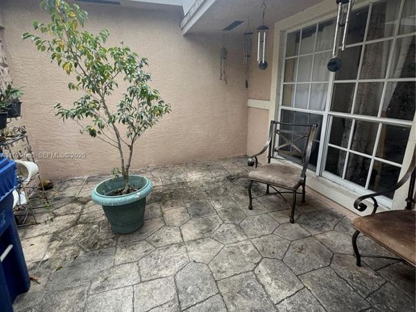 2231 NW 43rd Ter, Lauderhill, FL 33313