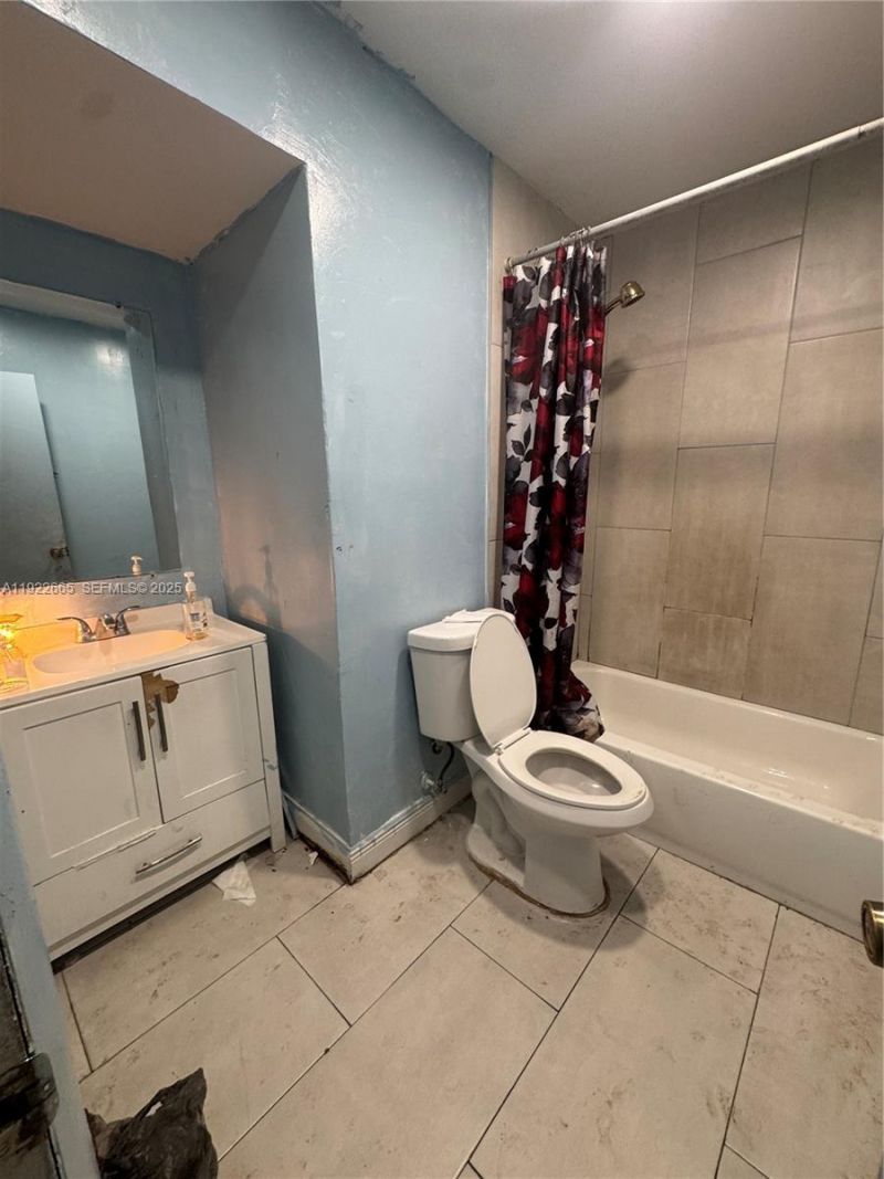 2231 NW 43rd Ter, Lauderhill, FL 33313 Photo