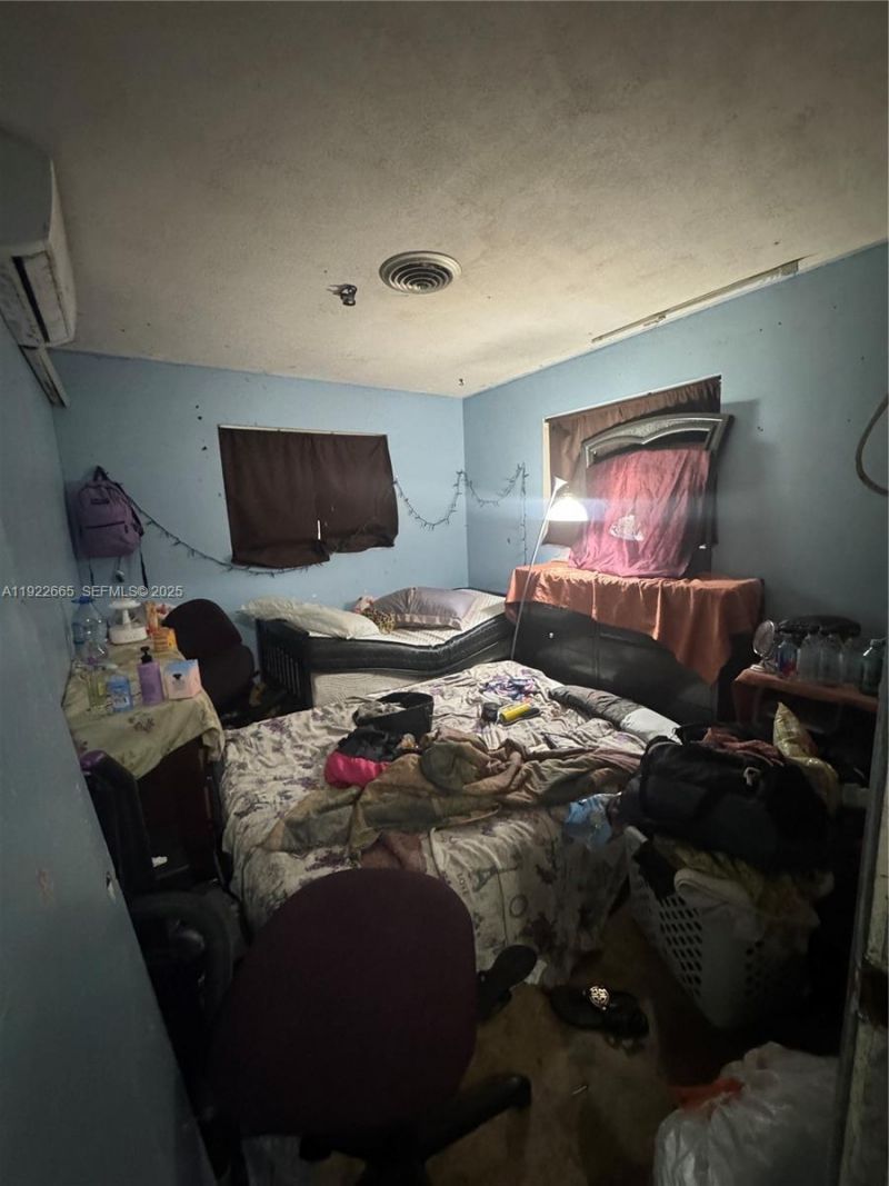 2231 NW 43rd Ter, Lauderhill, FL 33313 Photo