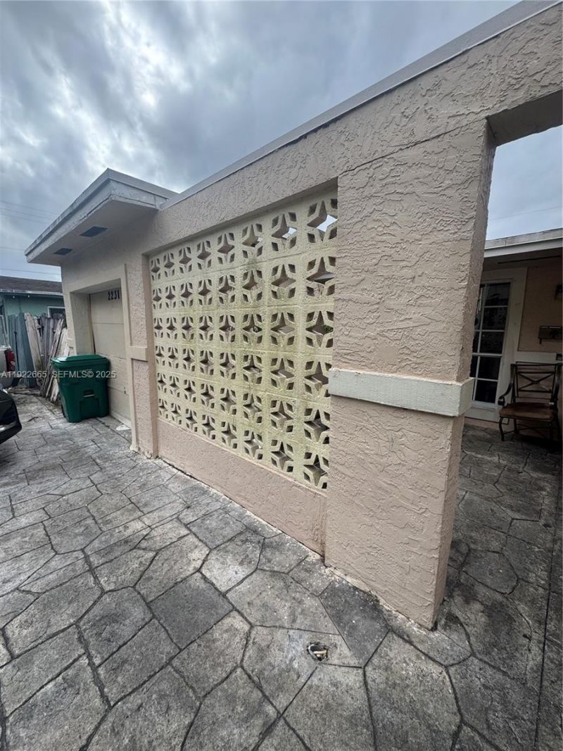 2231 NW 43rd Ter, Lauderhill, FL 33313 Photo