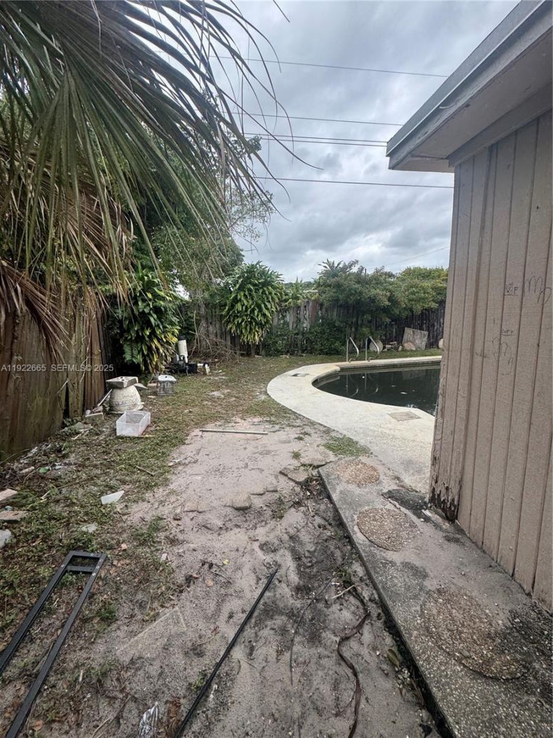 2231 NW 43rd Ter, Lauderhill, FL 33313 Photo