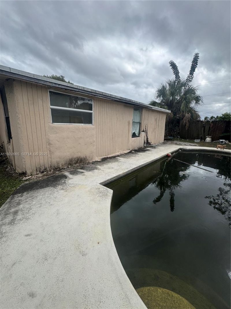 2231 NW 43rd Ter, Lauderhill, FL 33313 Photo