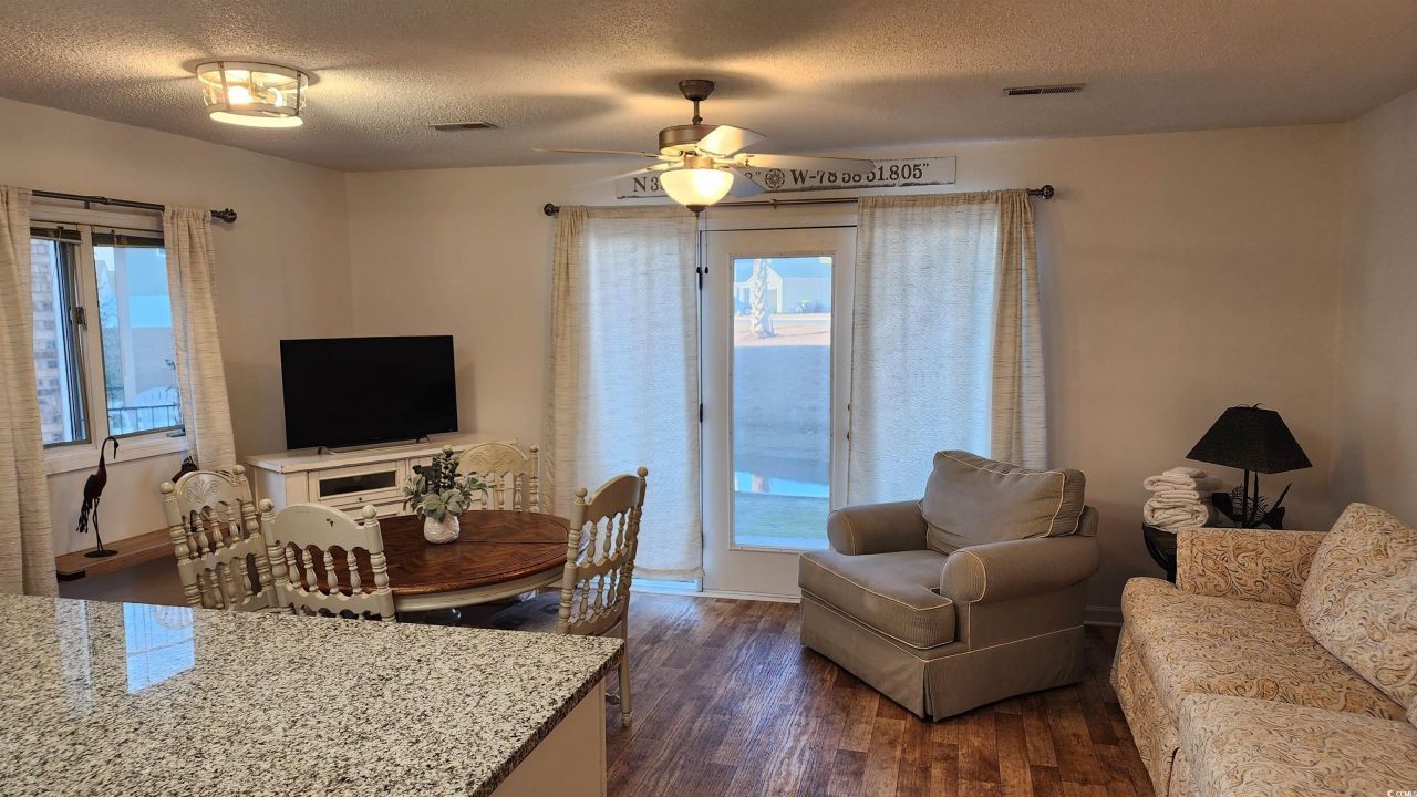 210 Double Eagle Dr. Photo 12