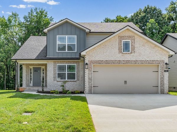 606 Willow Park Dr, Clarksville, TN 37043
