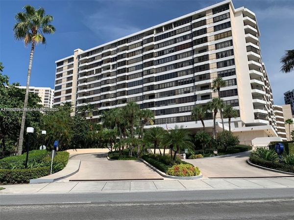 500 Three Islands Blvd, Unit 307, Hallandale Beach, FL 33009