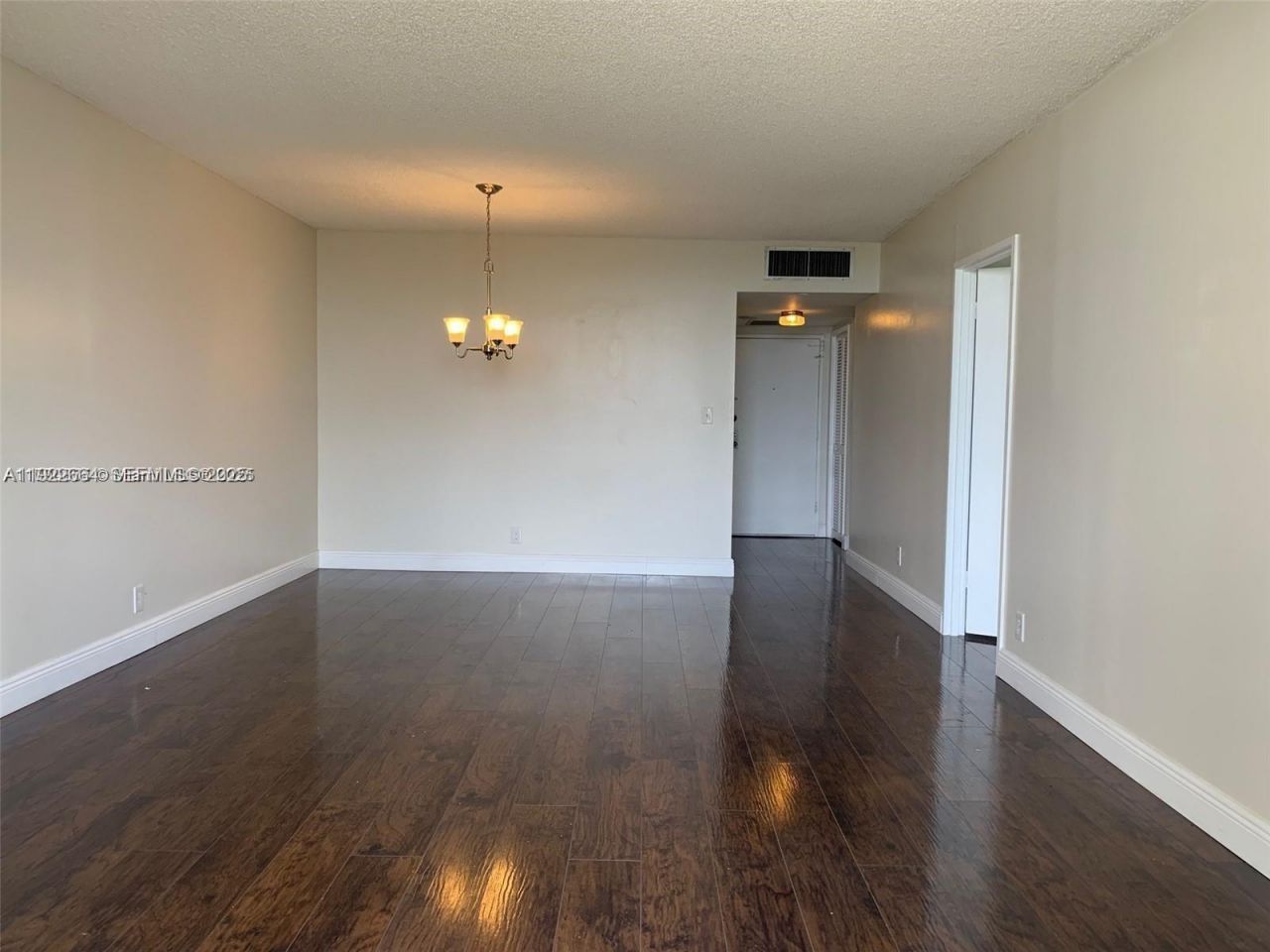 500 Three Islands Blvd, Unit 307, Hallandale Beach, FL 33009 Photo