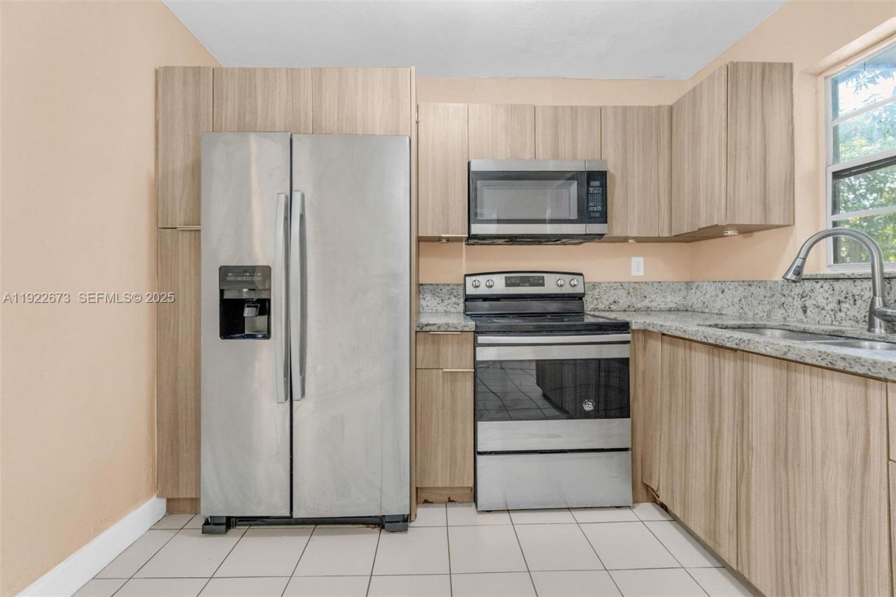 10220 SW 178th St, Unit 10220, Miami, FL 33157 Photo