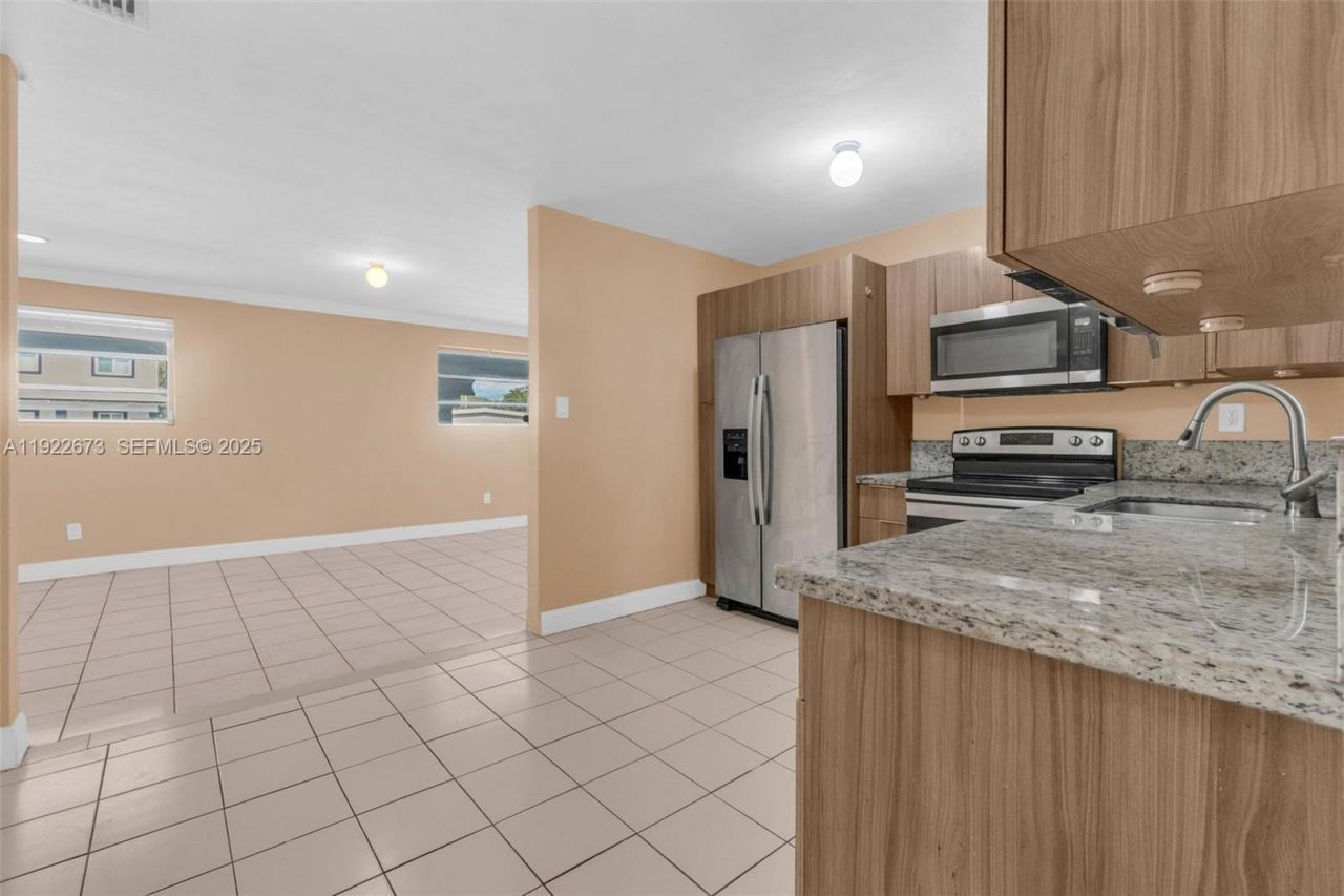 10220 SW 178th St, Unit 10220, Miami, FL 33157 Photo